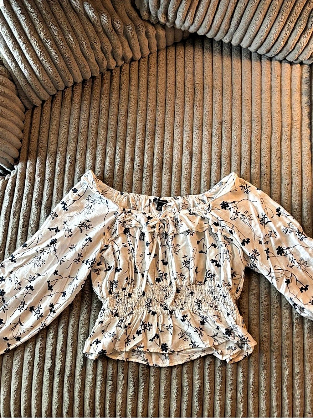 Versona Floral Blouse Blue & White